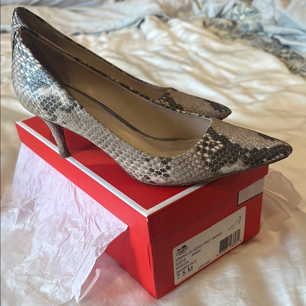 Coach Black and Gray Heels with Exotic Snakeskin Texture